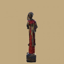 ABANA, Femme de rouge et d'or