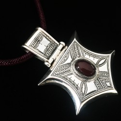 Médaillon amulette pentagone, argent agate